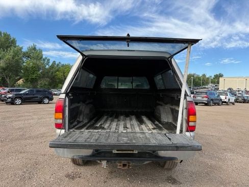 Used 2002 Chevrolet Silverado 2500 4x4 Crew Cab w/ Off-Road Skid Plate Pkg image 16
