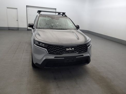 Used 2022 Kia Sorento S w/ Panoramic Sunroof Package AWD/4WD image 14