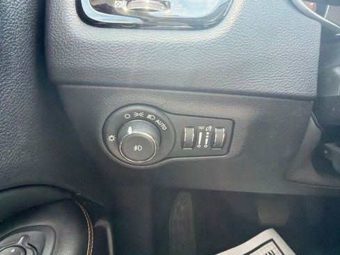 Used 2019 Jeep Compass Limited AWD/4WD image 27