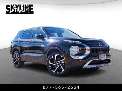 New 2025 Mitsubishi Outlander SE