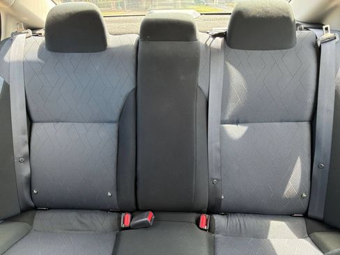 Used 2025 Nissan Versa SV FWD image 31