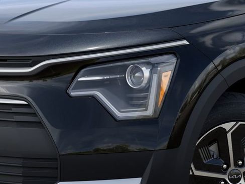 New 2026 Kia Niro LX FWD image 10