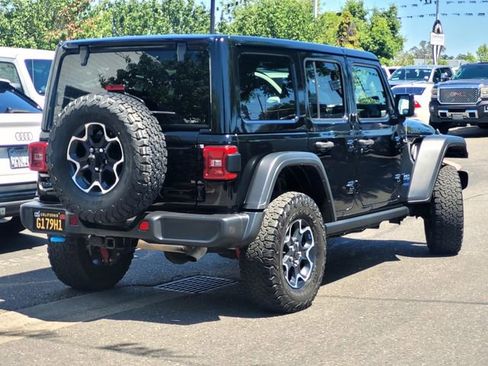 Used 2022 Jeep Wrangler Unlimited Rubicon 4xe w/ Cold Weather Group AWD/4WD image 4