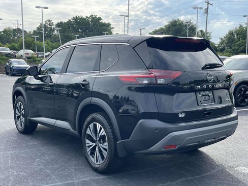 Used 2023 Nissan Rogue SV w/ SV Premium B Package FWD image 5