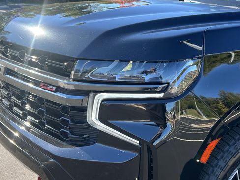 Used 2021 Chevrolet Tahoe Z71 w/ Rear Media and Nav Package image 11