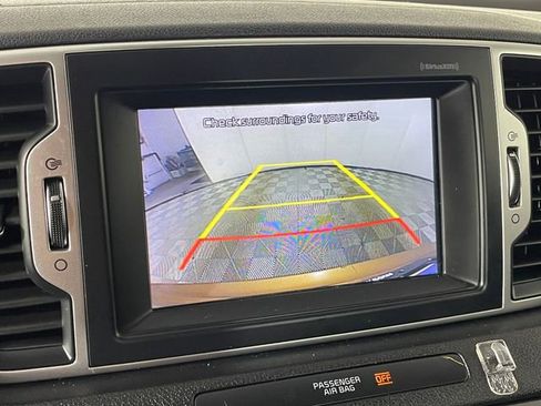 Used 2017 Kia Sportage EX image 8