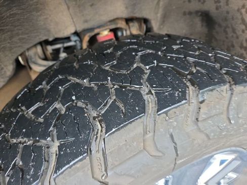 Used 2024 Chevrolet Silverado 3500 High Country w/ High Country Premium Package image 32