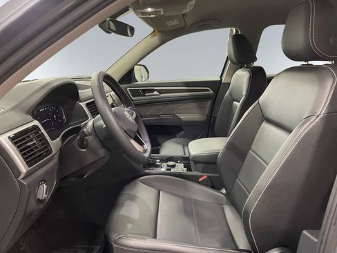 Used 2023 Volkswagen Atlas SE image 7