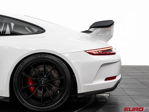 Used 2018 Porsche 911 GT3 image 15