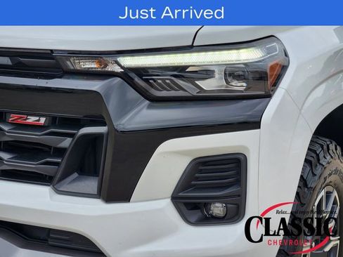 Used 2024 Chevrolet Colorado Z71 w/ Z71 Convenience Package 2 AWD/4WD image 21