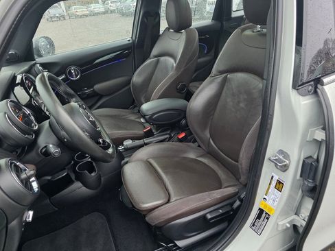 Used 2018 MINI Cooper S image 7