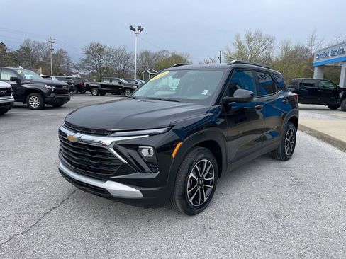 New 2026 Chevrolet TrailBlazer LT w/ Driver Confidence Package image 3