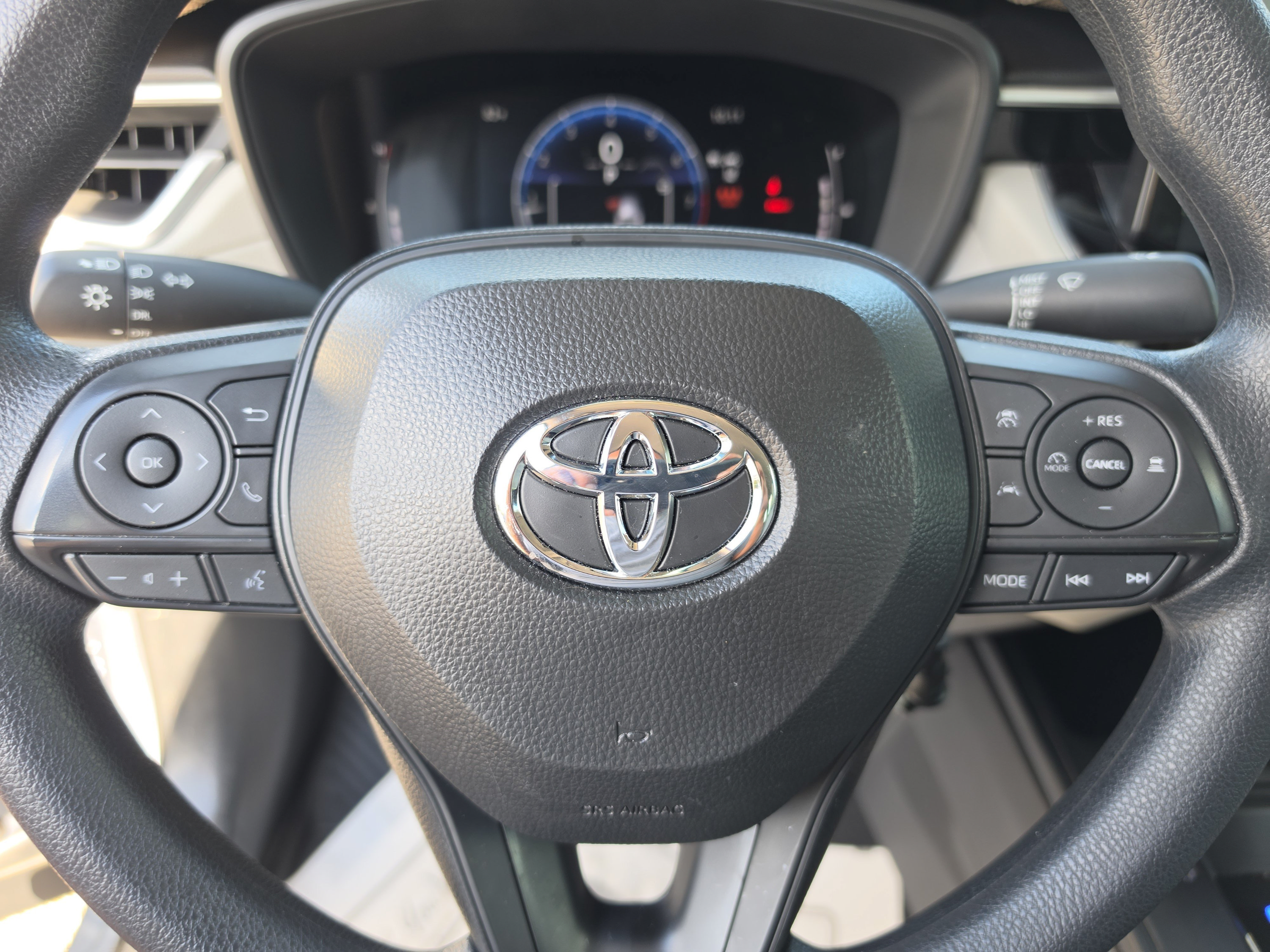 Used 2026 Toyota Corolla Cross L FWD image 32