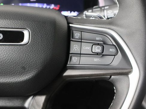 New 2026 Jeep Grand Cherokee Limited image 10