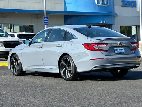 Used 2022 Honda Accord Sport image 3
