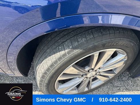 Used 2023 Cadillac XT6 Premium Luxury w/ Technology Package FWD image 11