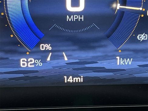 New 2026 Chevrolet Equinox EV LT image 12