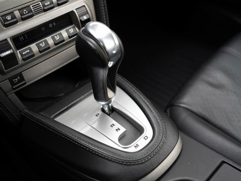 Used 2005 Porsche 911 Carrera image 20