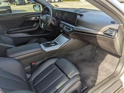 Used 2023 BMW 230i Coupe w/ Premium Package image 13