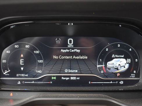 Used 2024 GMC Yukon Denali w/ Advanced Technology Package AWD/4WD image 11