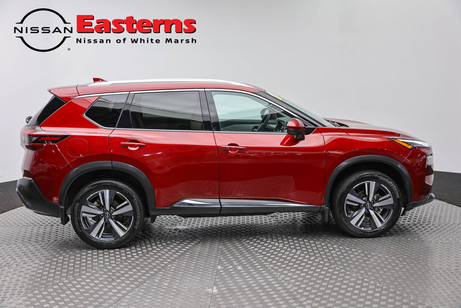 Used 2023 Nissan Rogue SL AWD/4WD image 4