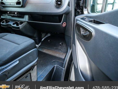 Used 2024 Mercedes-Benz Sprinter 2500 image 19