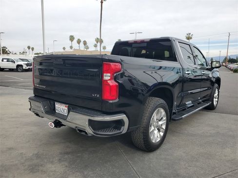 Used 2022 Chevrolet Silverado 1500 LTZ w/ LTZ Premium Package image 4