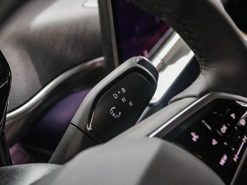 New 2025 Volkswagen ID. Buzz Pro S image 20