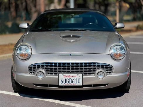 Used 2005 Ford Thunderbird RWD image 4