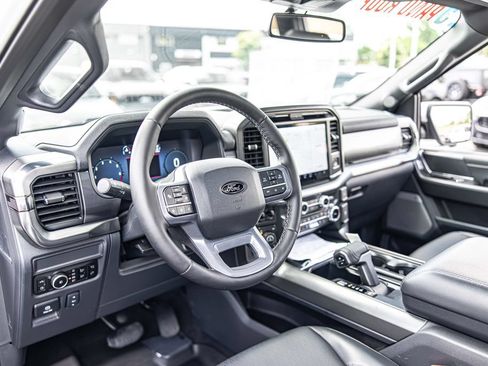 Used 2025 Ford F150 Lariat AWD/4WD image 18