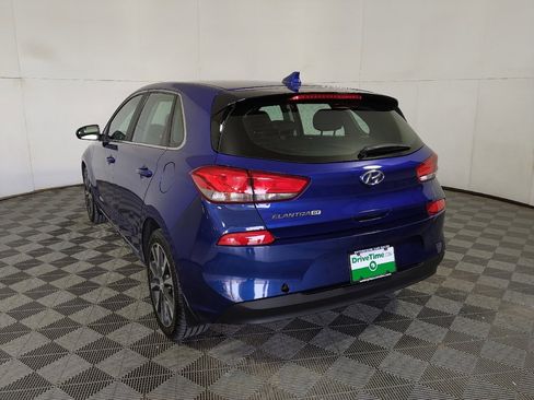 Used 2020 Hyundai Elantra GT FWD image 6