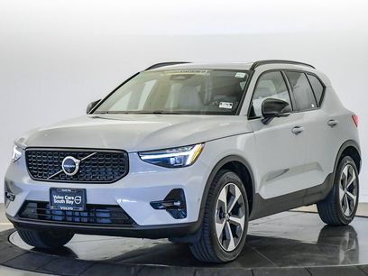 Certified 2026 Volvo XC40 B5 Plus w/ Protection Package Premier