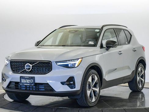 Certified 2026 Volvo XC40 B5 Plus w/ Protection Package Premier AWD/4WD image 1