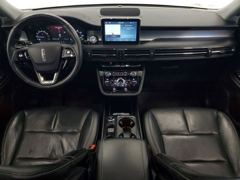 Used 2020 Lincoln Corsair AWD w/ Premium Package image 12