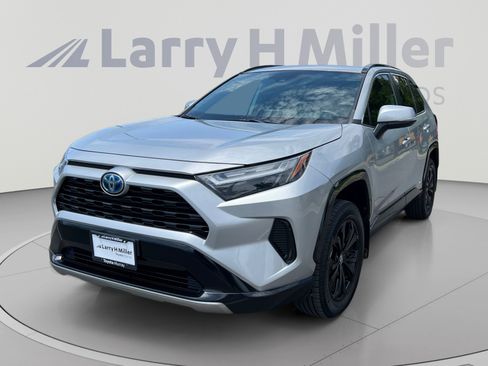 Used 2022 Toyota RAV4 SE w/ Convenience Package AWD/4WD image 1