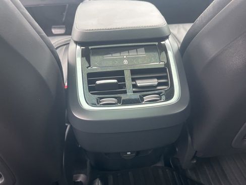Used 2022 Volvo XC90 T6 Inscription w/ Lounge Package image 17