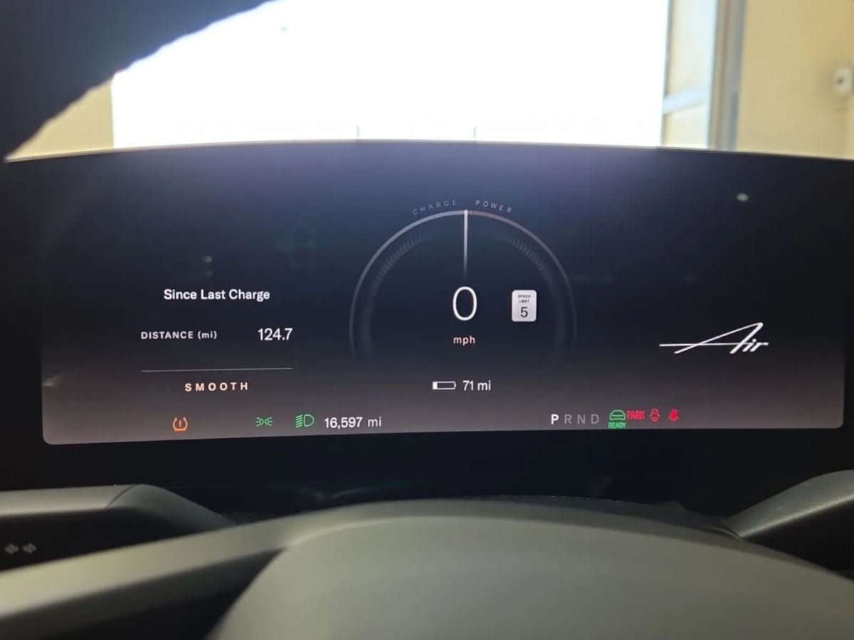 Used 2025 Lucid Air Pure RWD image 6