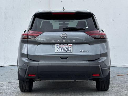 Used 2024 Nissan Rogue SV w/ SV Premium Package AWD/4WD image 4