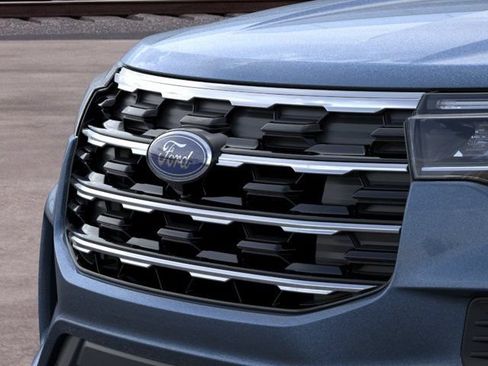 New 2026 Ford Explorer Active RWD image 17