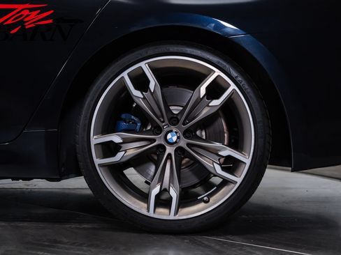 Used 2021 BMW M550i xDrive w/ Executive Package AWD/4WD image 17