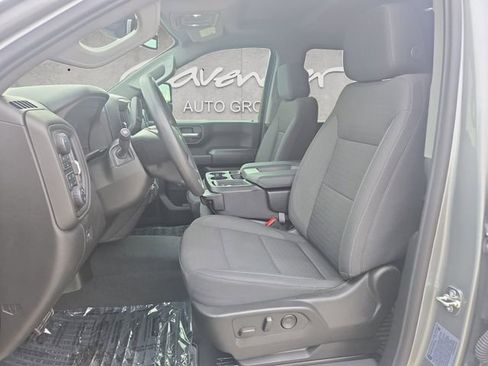 Used 2025 Chevrolet Silverado 2500 Custom w/ Custom Value Package image 19