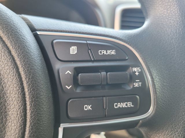 Used 2018 Kia Sportage LX w/ LX Technology Package AWD/4WD image 26