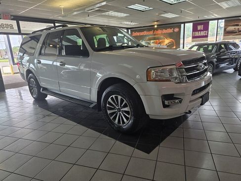 Used 2017 Ford Expedition EL XLT AWD/4WD image 4