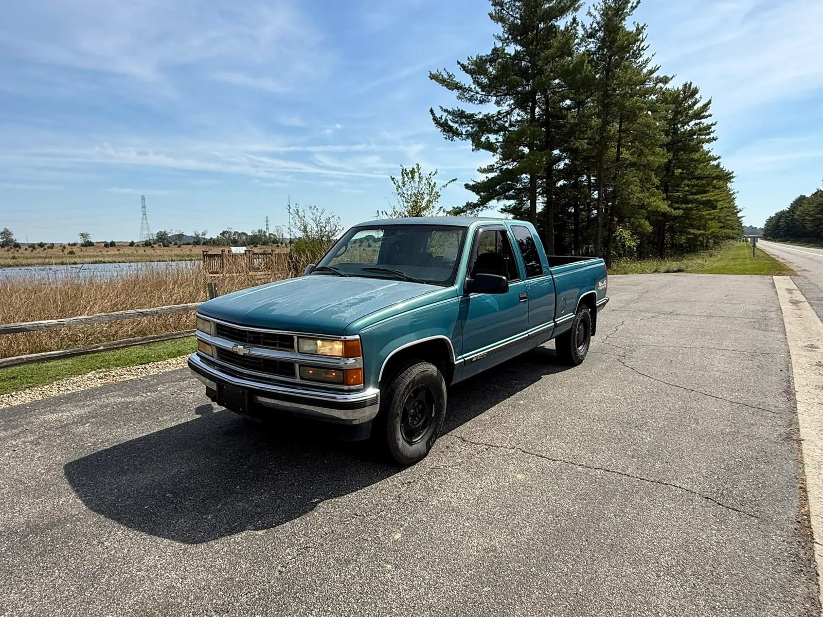 Used 1998 Chevrolet Silverado 1500 4x4 Extended Cab w/ Preferred Equipment Group 2 image 4