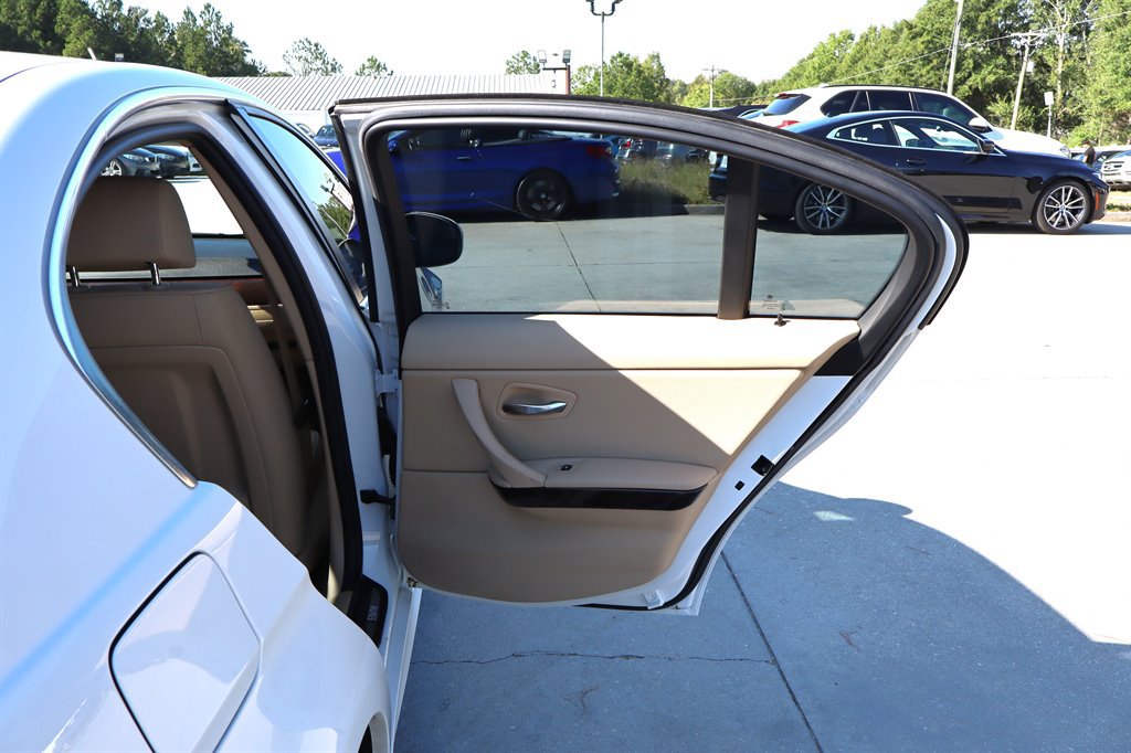 Used 2011 BMW 335d Sedan RWD image 26