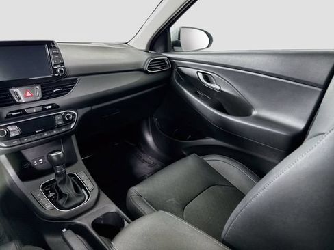 Used 2020 Hyundai Elantra GT w/ Style Package 02 FWD image 23