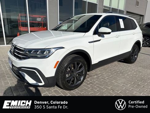 Certified 2022 Volkswagen Tiguan SE w/ Panoramic Sunroof Package image 1