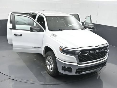 Used 2025 RAM 1500 Big Horn AWD/4WD image 57