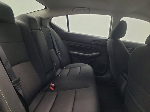 Used 2024 Nissan Altima 2.5 SV image 19