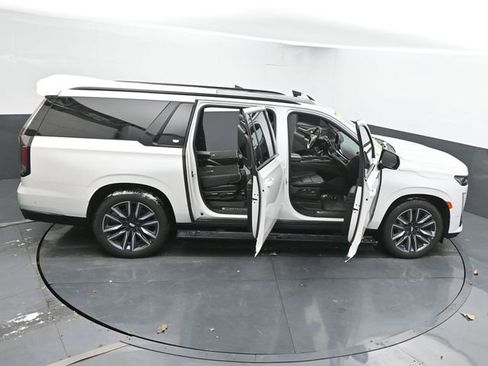 Used 2023 Cadillac Escalade ESV Sport Platinum image 73